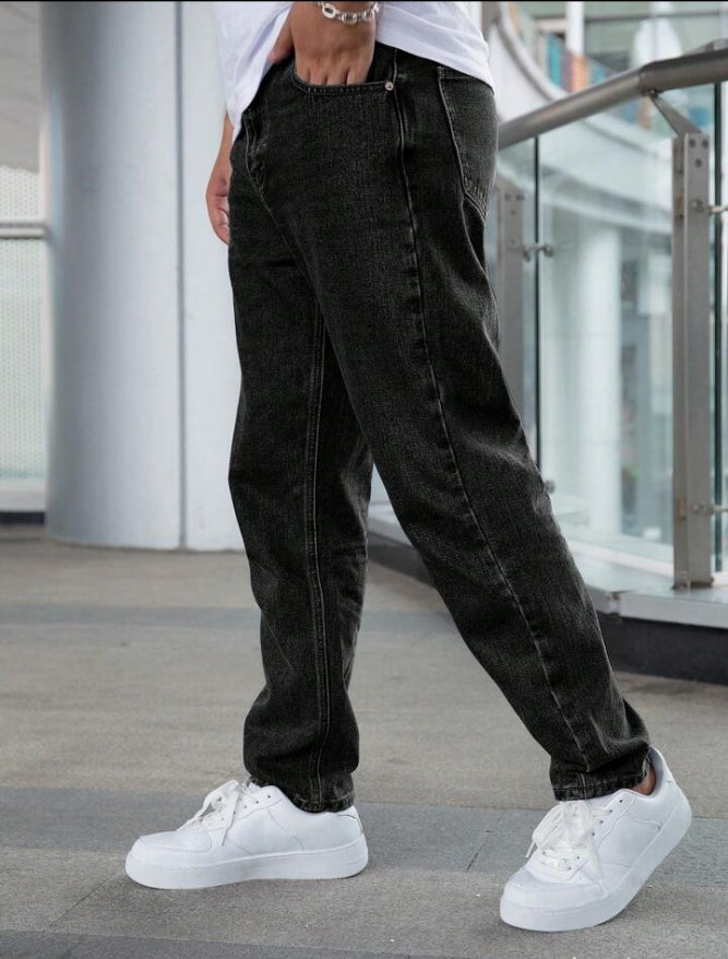 Men's Casual Loose Fit Straight Leg Jeans With Pockets